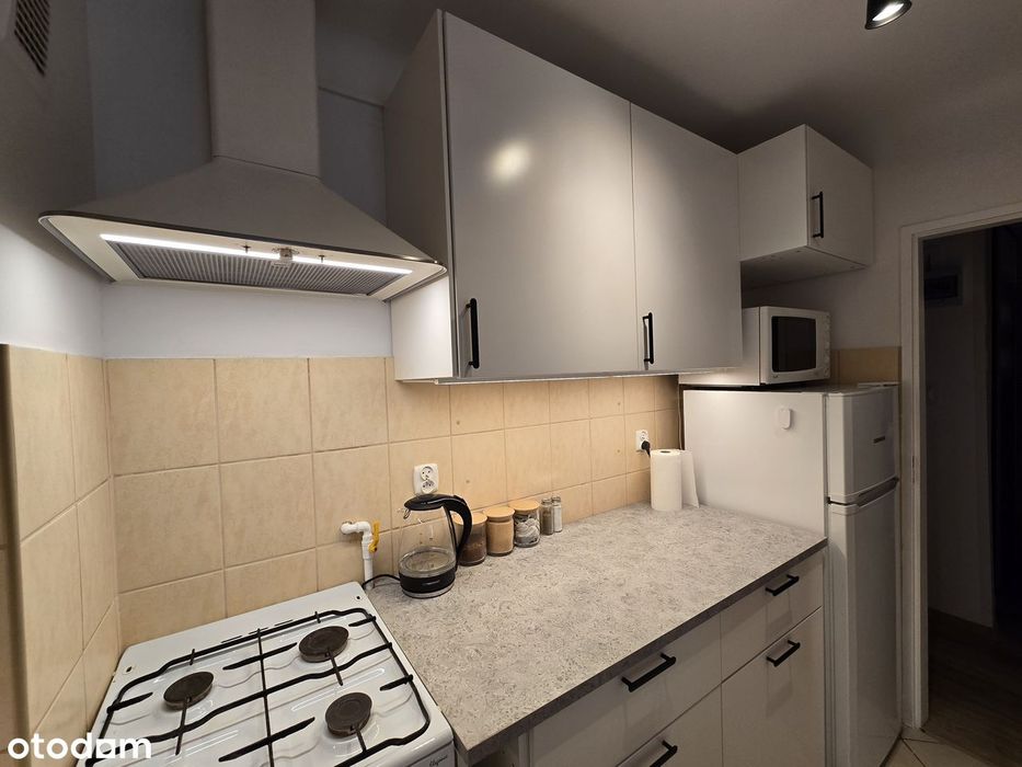 Grzybowska 9 | 3 Pokoje | 48 M² | Winda | Centrum