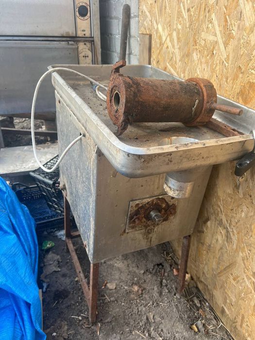 Продам м'ясорубку