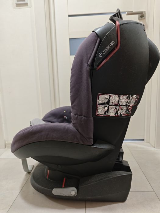 Сіре дитяче автокрісло Maxi-Cosi Tobi