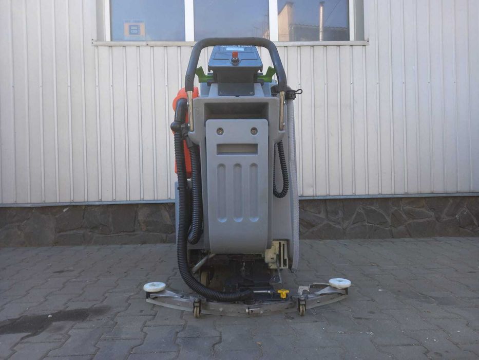Profesjonalne Szorowarka HAKO B 70 TB650 [z trakcją]