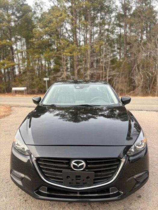 Mazda 3 Touring      2018
