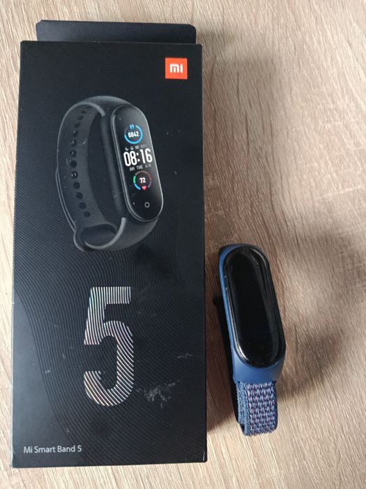 Mi Smart Band 5 фітнес трекер