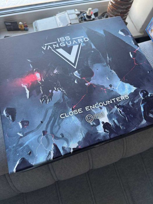 ISS Vanguard (EN) Sundrop + dodatki + koszulki (idealny stan)