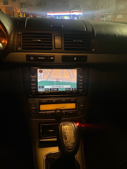 Toyota Avensis 2.0 D-4D | 2007 | Muito bem equipada