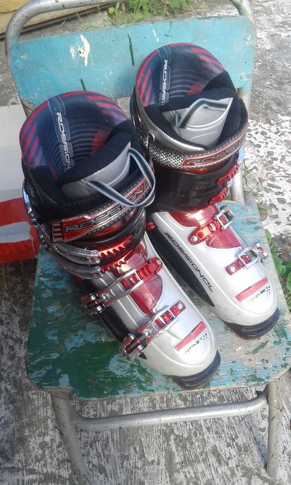 Ботинки горнолыжные Rossignol, р. 41 Цена снижена