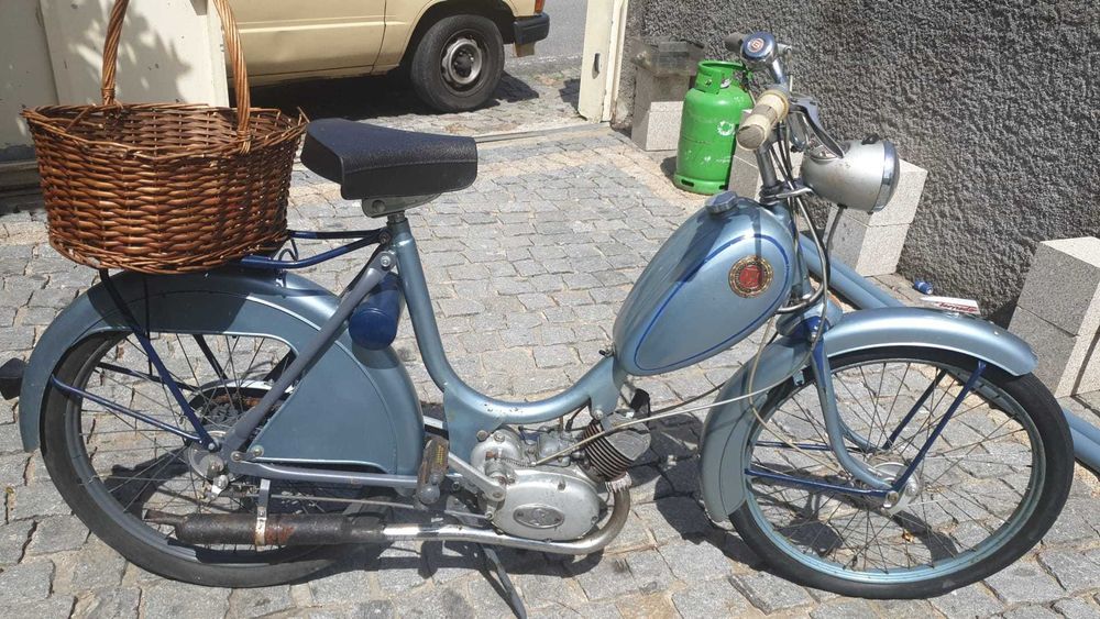 ciclomotor clássica Peugeot BB