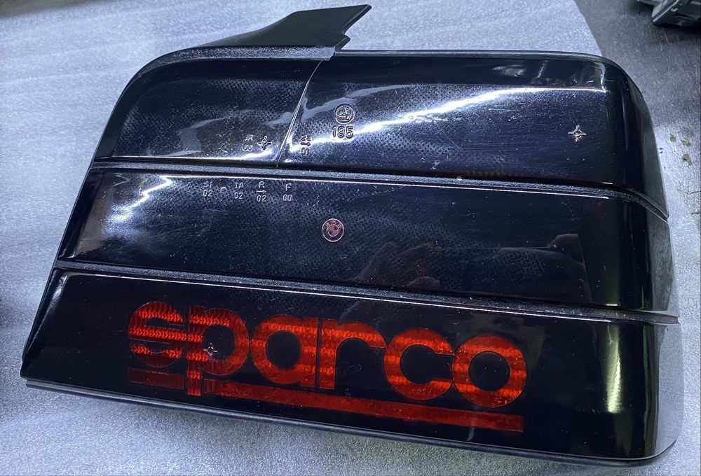 Lampy tył tylne bmw e36 sedan sparco