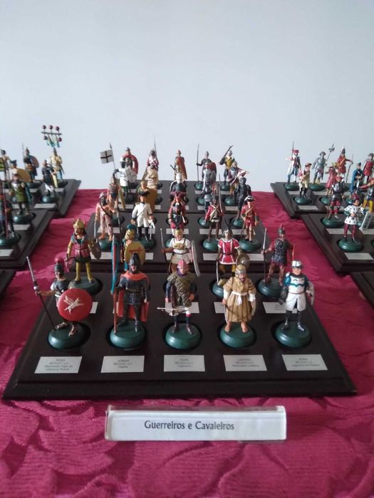 RESERVADA 120 Soldadinhos de Chumbo - Coleção Completa de Guerreiros e Cavaleiros de Vários Períodos Históricos