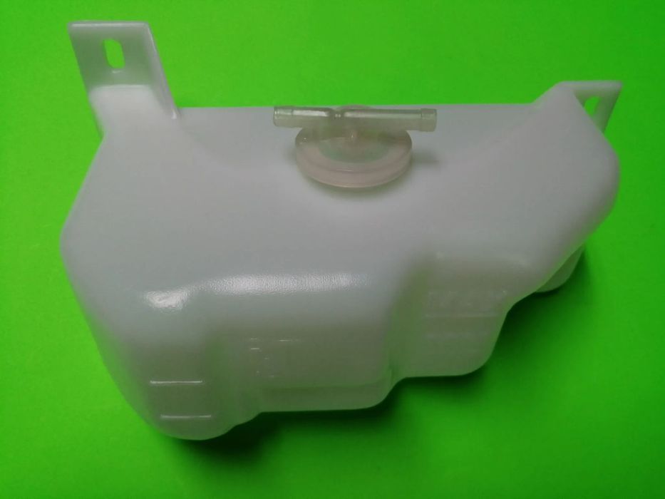 Reservatório / Depósito / Vaso Expansão Água Radiador - Datsun Pickup