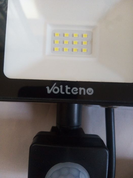 Halogen naświetacz LED