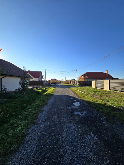 ПРОДАЖ гарної земельної ділянки в популярному районі поруч з Ужгородом