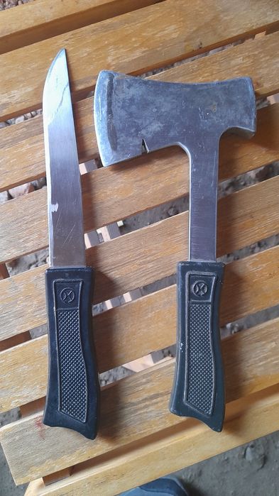 Набор  топор  и  нож   туристический  времен  СССР