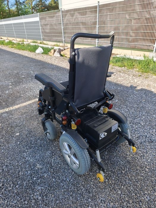 Wózek inwalidzki elektryczny MDH Limber praktycznie nowy