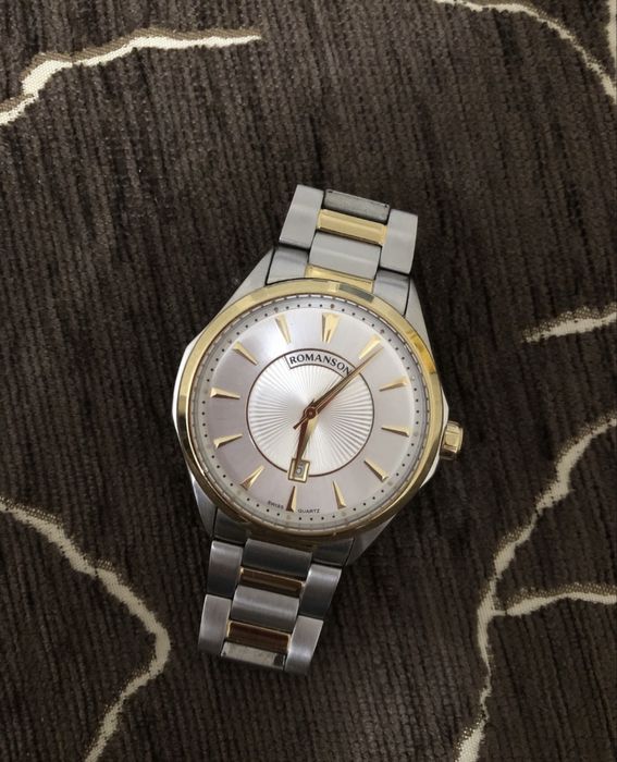 Кварцовий годинник Romanson