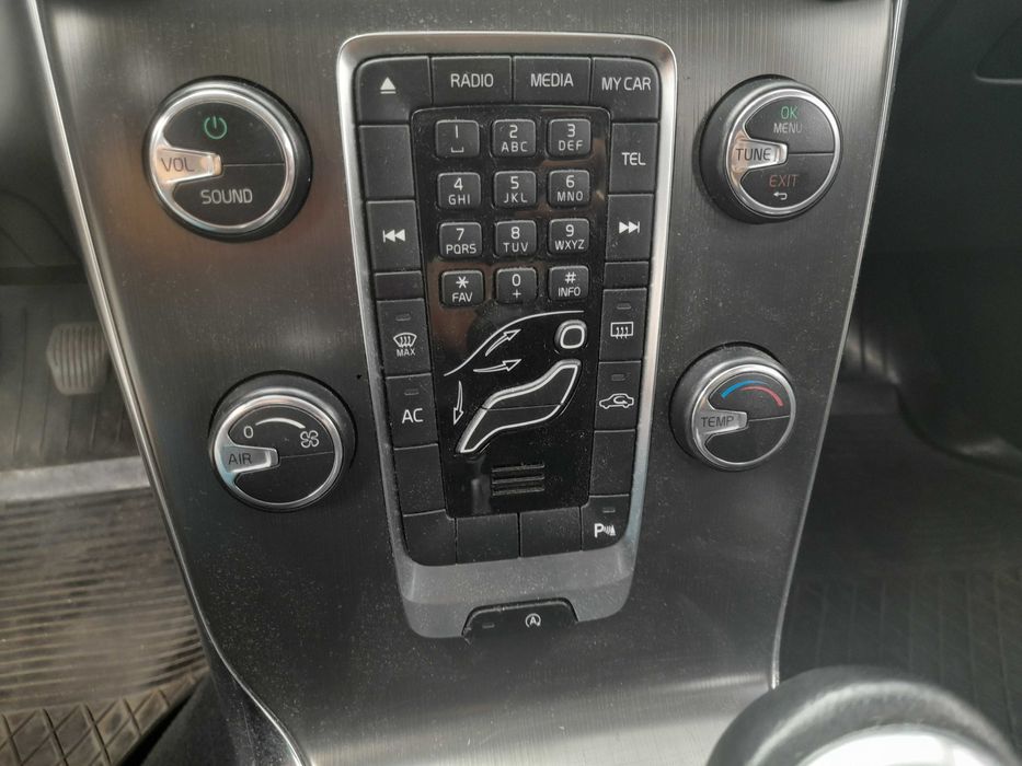 Volvo V40 T2 1.6 benzyna 120 KM 2014