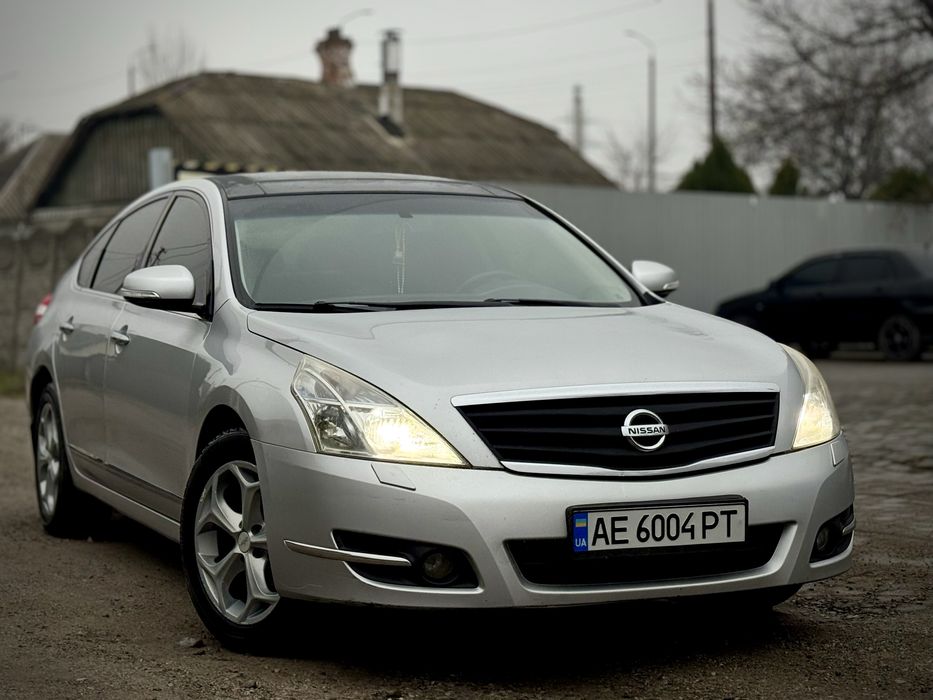 Продам официальный автомобиль в хорошем состоянии ,
2009 год, 284 тысячи родного пробега
Техническая часть без нареканий , мотор коробка ходовая часть вся в исправном состоянии. 
Мотор масло не ест не дымит , коробка работает идеально , понорамма не течет. 
По автомобилю работает абсолютно всё. 
Жирная комплектация ( Память сидений, вентиляция и подогрев сидений, электро-регулировка сидений, камера заднего вида, парктроники, понорамма и многое другое)
ГБО 4 поколения Stage , красивые титаны на зимней свежей резине. Остальные вопросы по телефону .