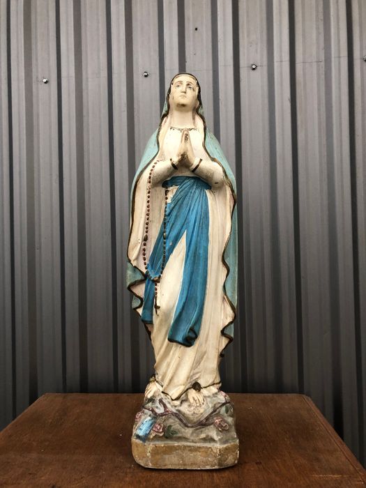 Figurka gipsowa Maryja sygnowana