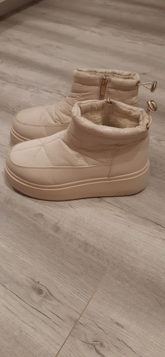 Botki, kozaki, adidasy