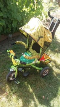 Продам детский велосипед с ручкой!!