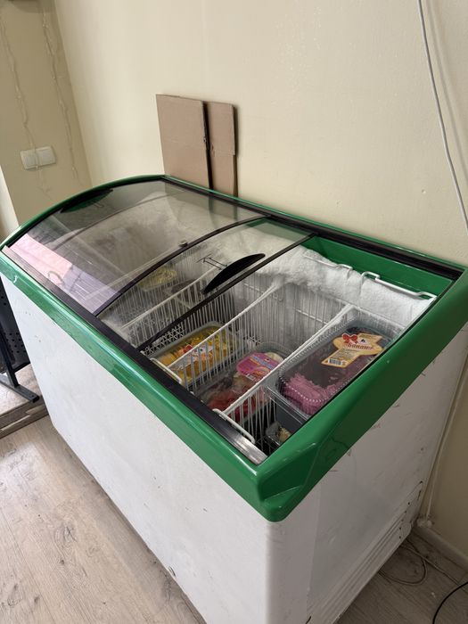 Морозильна вітрина , морозилка , морозильна ларь Juka