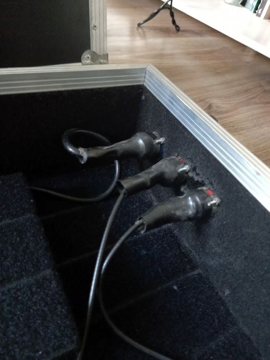 Zasilacz + Case pedalboard na efekty gitarowe + okablowanie Warszawa