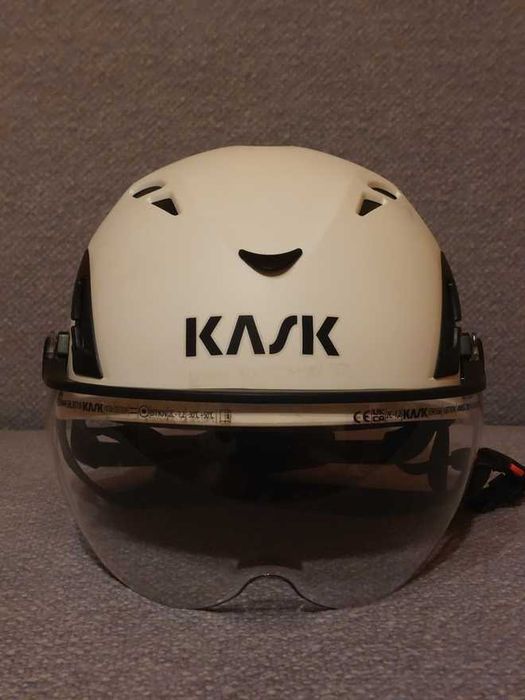 KASK Superplasma AQ Biały Hełm Ochronny + przyłbica + czapka zimowa