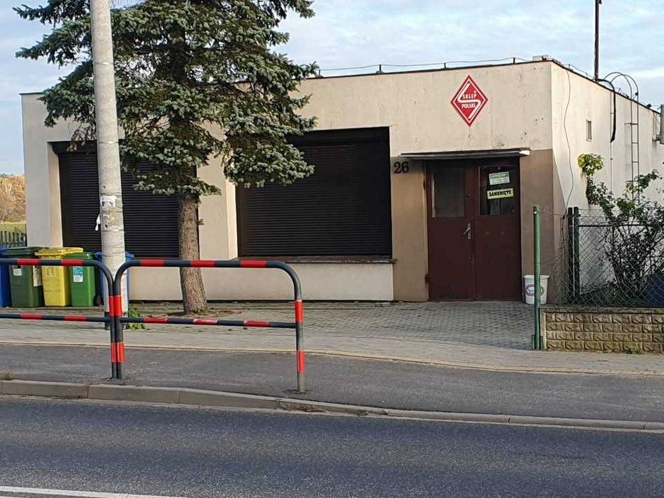 Budynek handlowy usługowy lub mieszkalny 73 m² + działka 7,7 ar