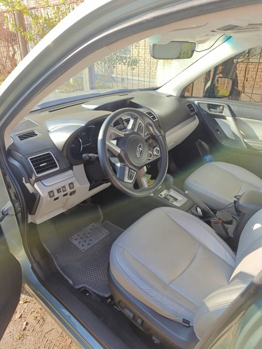 Субару Форестер 2018