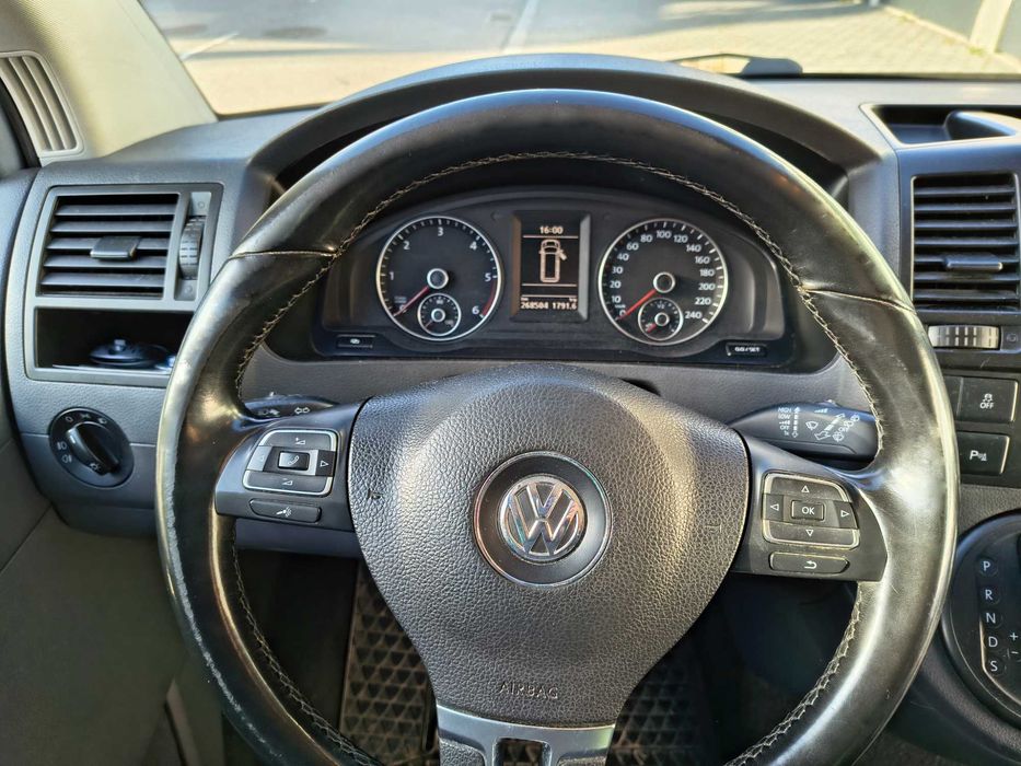 Volkswagen Caravelle Caravana 180cv