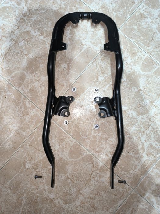 Suporte top case triumph bonneville/street twin