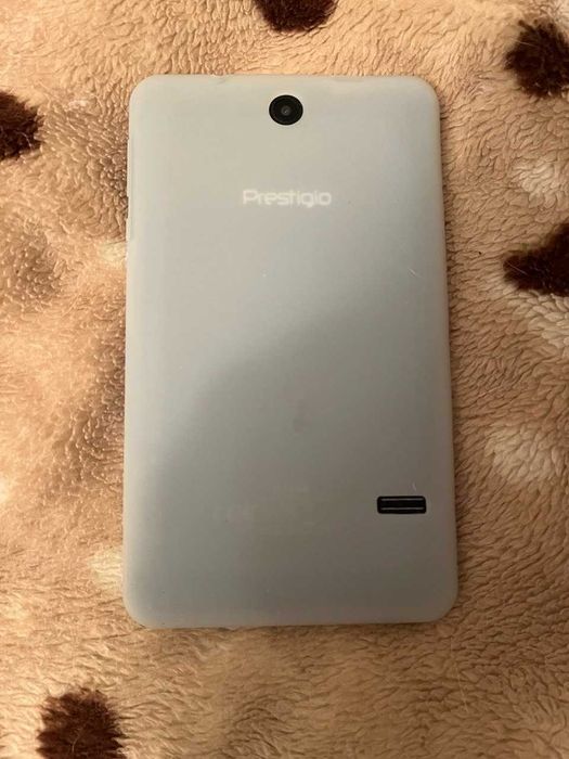 Планшет Prestigio Q Mini 4137 7'' 1/16GB 4G Black