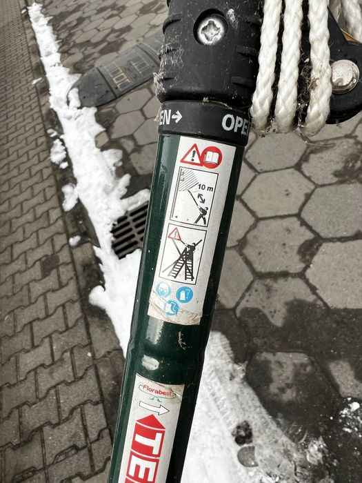 Sekator tyczkowy teleskopowy z piłką