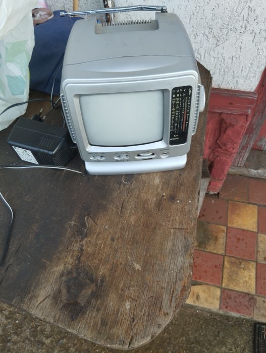Telewizor z czasów PRL-u okazja
