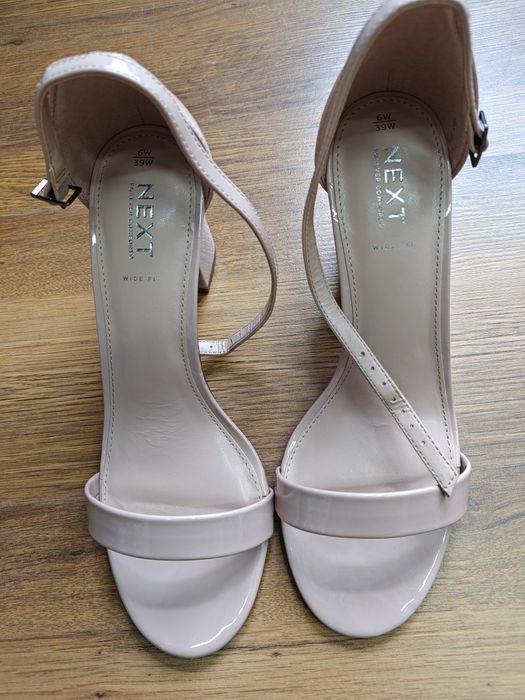 Buty na obcasie Next 39