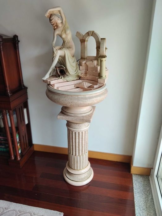 FONTE em Porcelana (Fonte a funcionar)