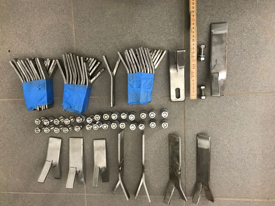 Kotwy do płotu z stali nierdzewnej