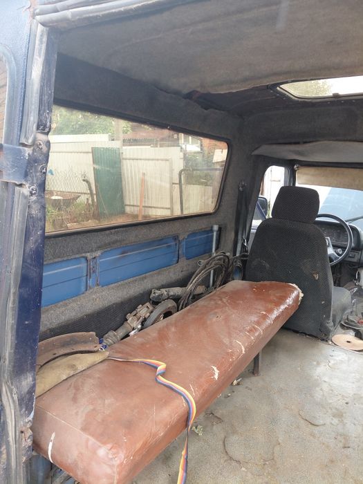 Автомобіль АРО 243