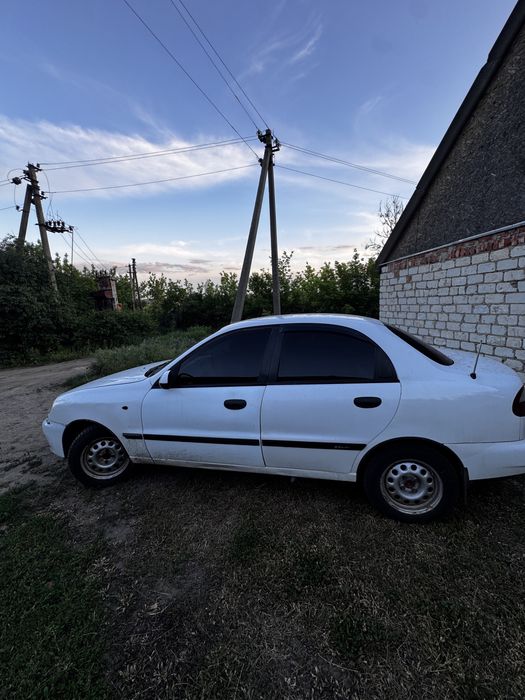 В продаже ланос 1,5 AVTOMAT