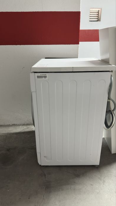 Máquina de lavar roupa LG - Inverter Direct Drive 8 Kg