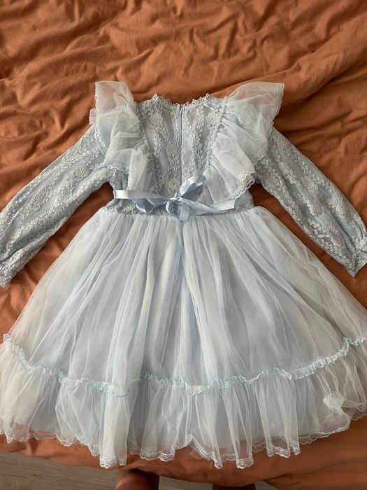 Пышное платье голубое 116 р 500грн