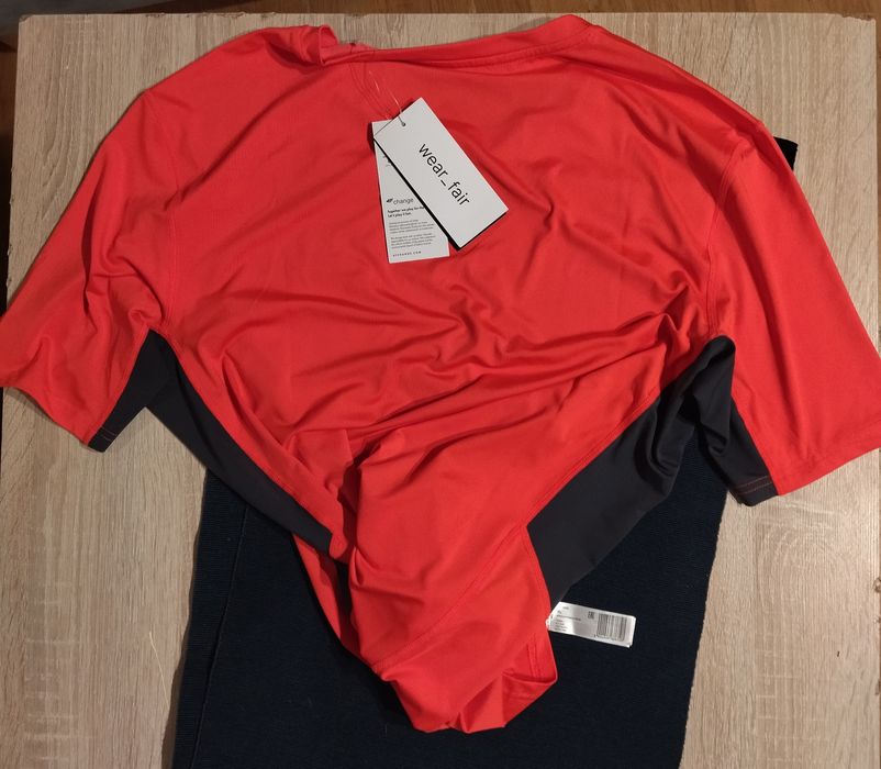 T-shirt sportowy