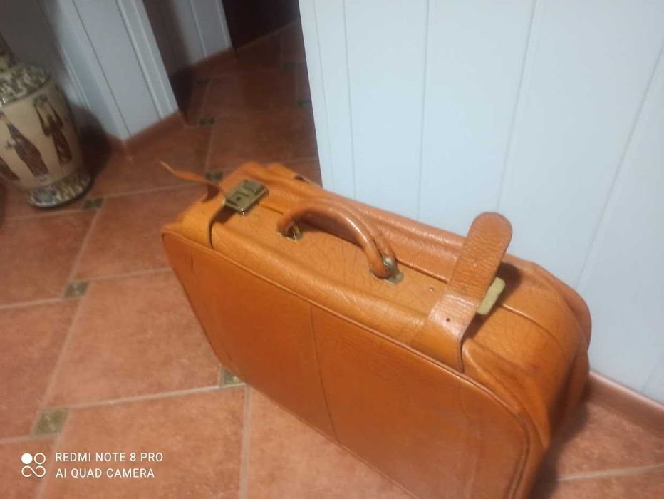 Walizka retro PRL skórzana