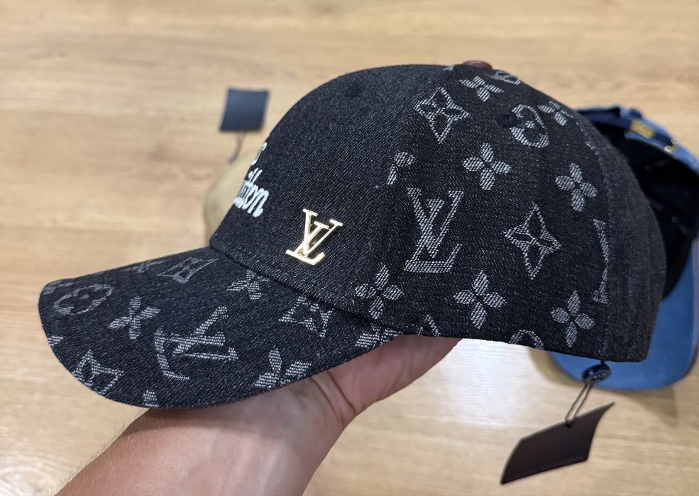 Кепка Louis Vuitton розпродаж