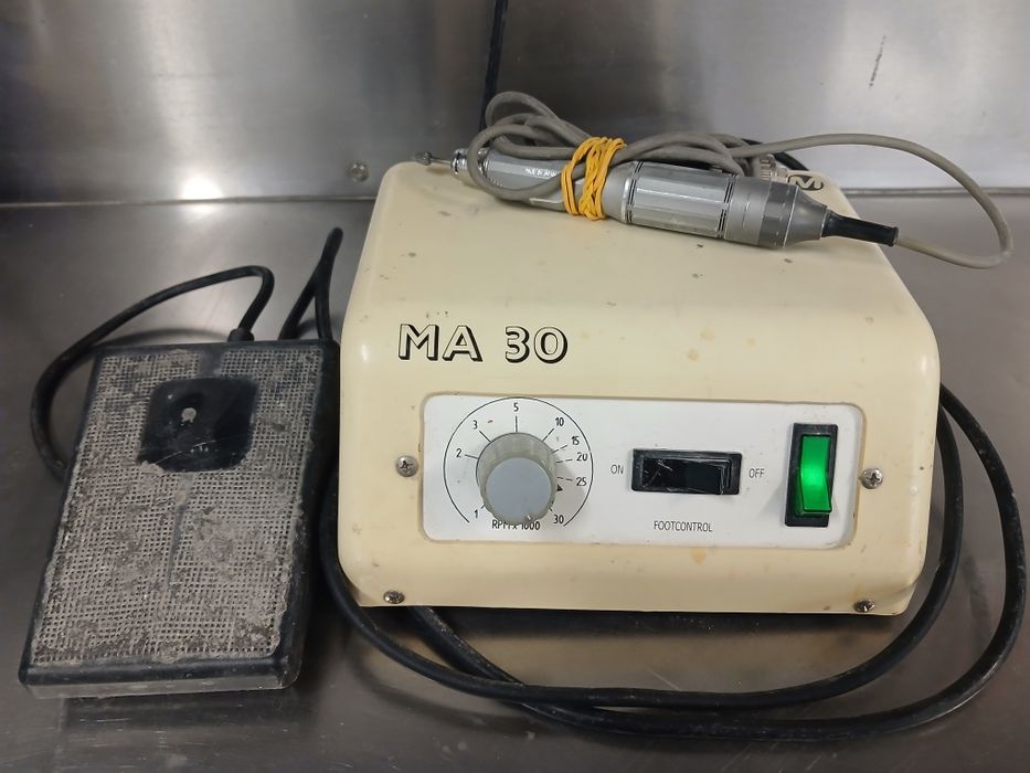 Recheio de laboratório de protese dentária