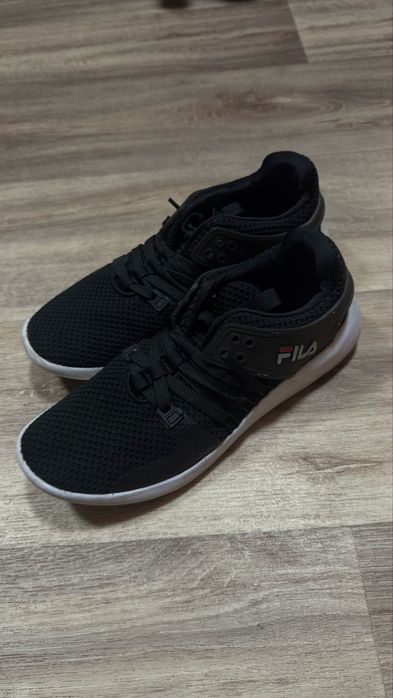 Кросівки Fila [розмір 41]