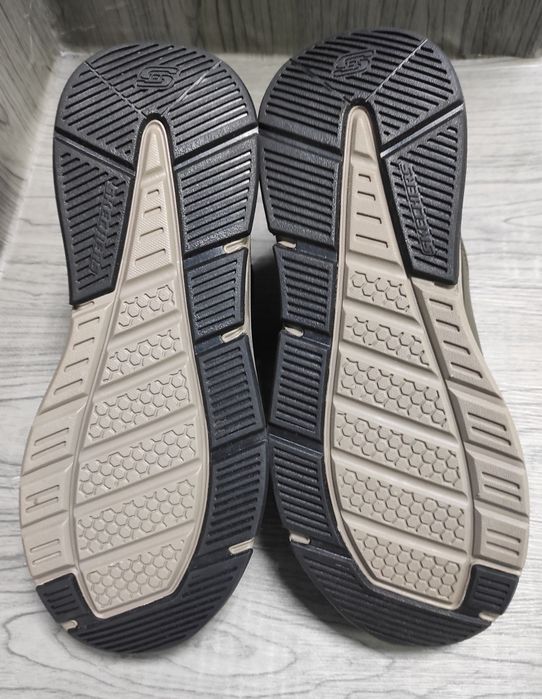 44 Skechers waterproof оригінальні чоловічі шкіряні кросовки