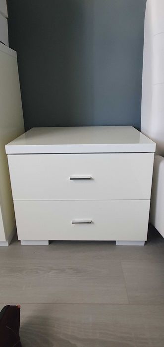 Cómoda lacada Lux MontBlanc 107x44,5x80,5 cm + 2 mesinhas de cabeceira