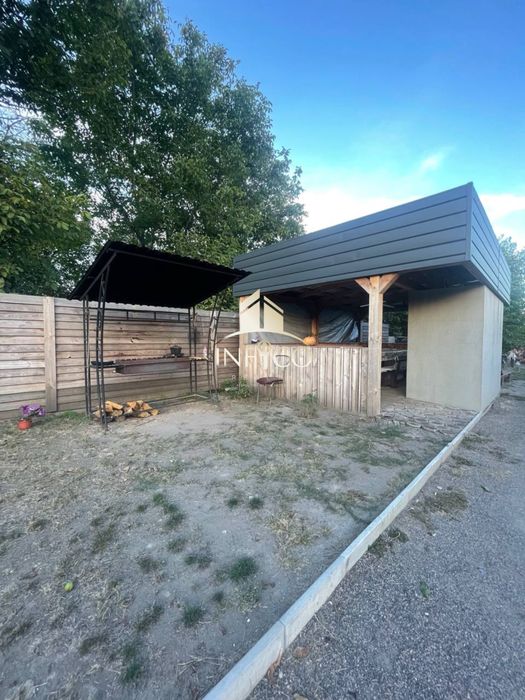 Будинок на продаж