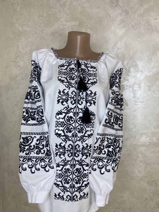 Вишиті сорочки,плаття,парні вишиванки.Опт