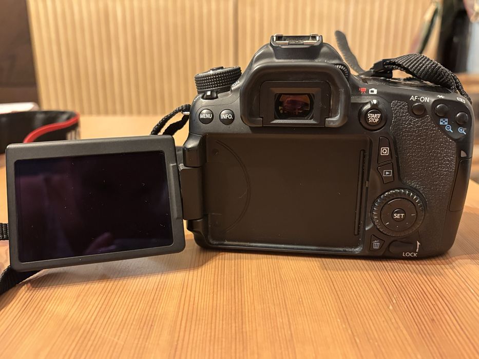 Cânon Eos 70D Lustrzanka Canon EOS 70D Czarny + 18-135mm - Ceny i opinie